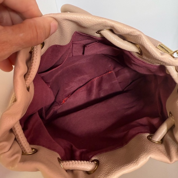 The Bucket Tan Bag - Picture 6 of 11